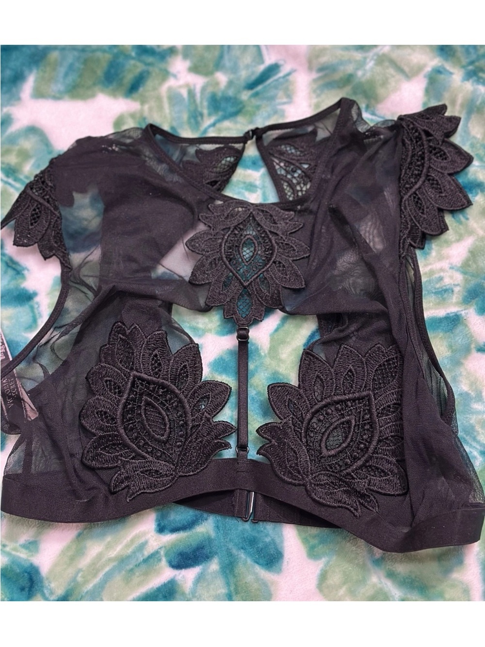 Victoria’s Secret Mesh Bralette,M,NWT